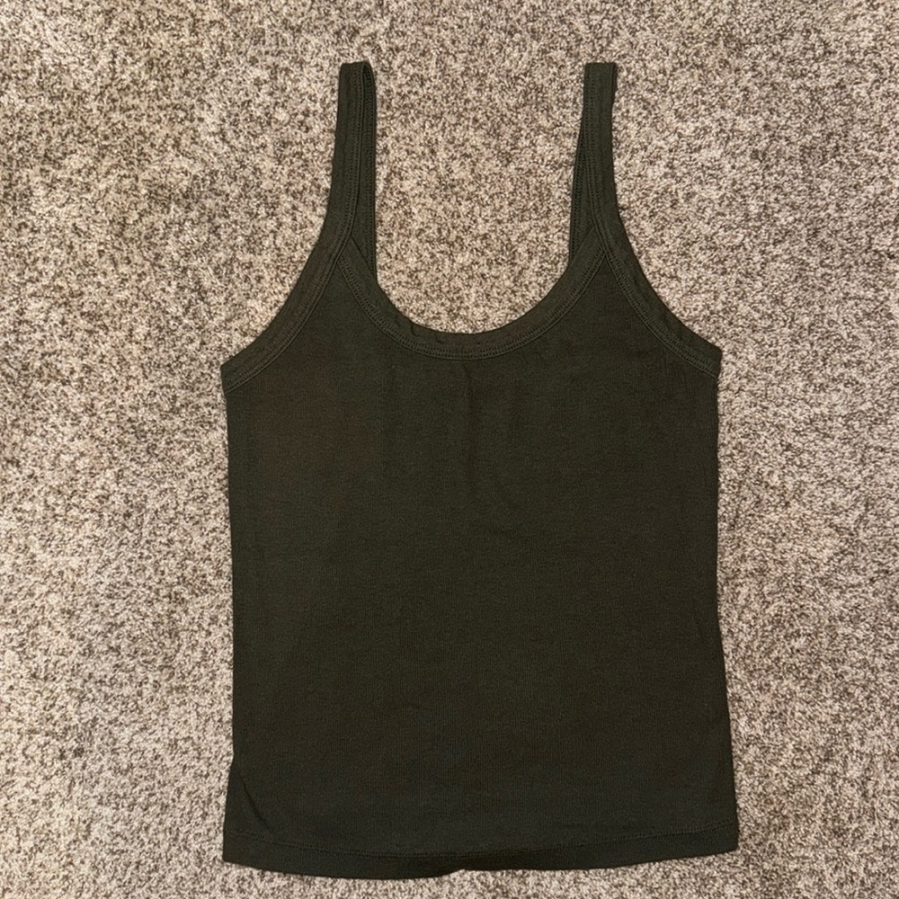 Wild Fable green tank top